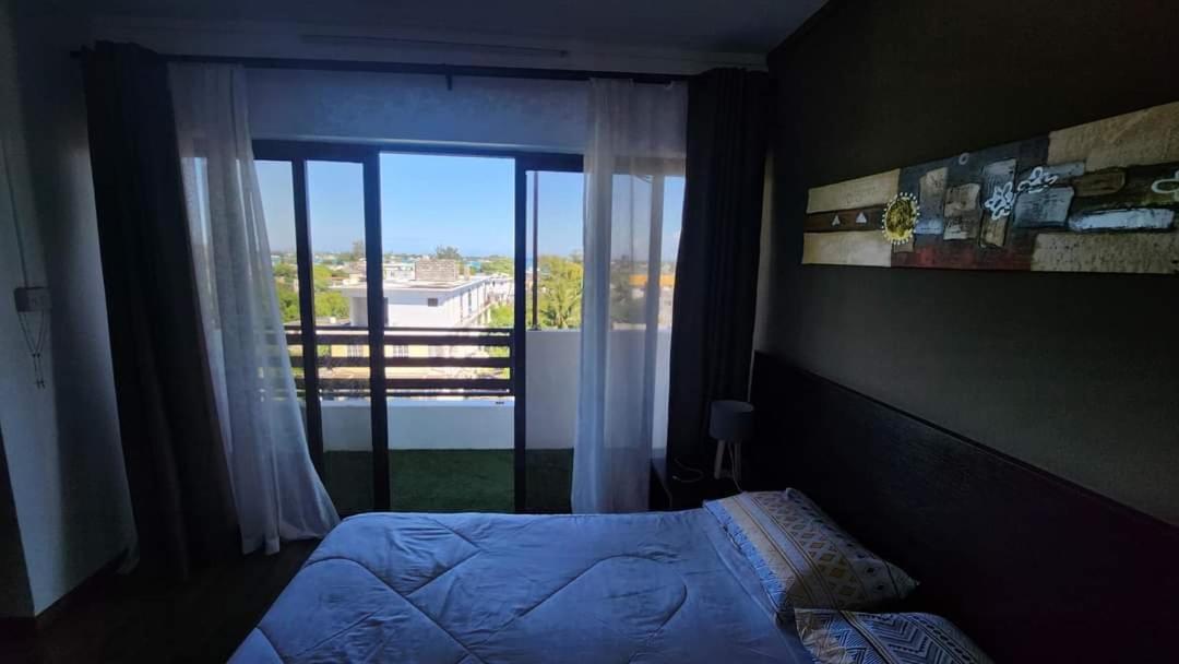 Le Binome Aparthotel Grand-Baie Eksteriør bilde